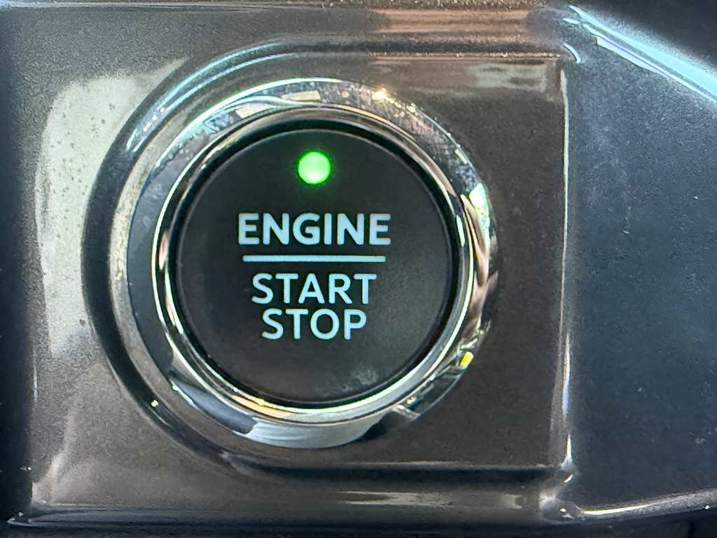 Used 2023 Blue Ford XLT image 27