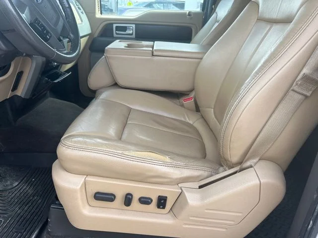 Used 2012 White Ford Lariat image 14
