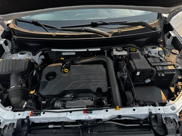 Used 2023 Summit White Chevrolet LT image 29