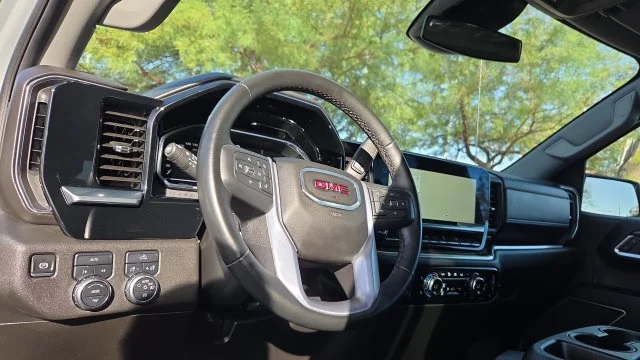 Used 2024 Gray GMC Elevation image 9