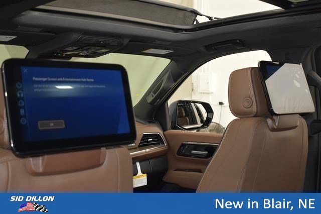 2026 Chevrolet Suburban High Country - Photo 7