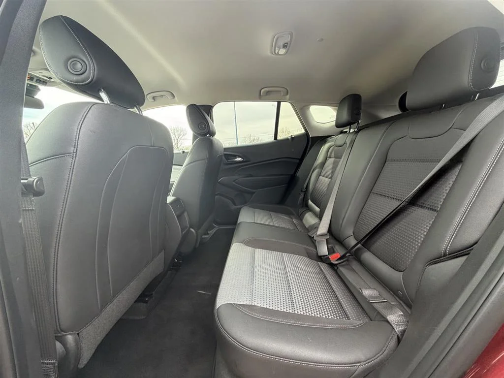 Used 2025 Crimson Metallic Chevrolet LT image 14