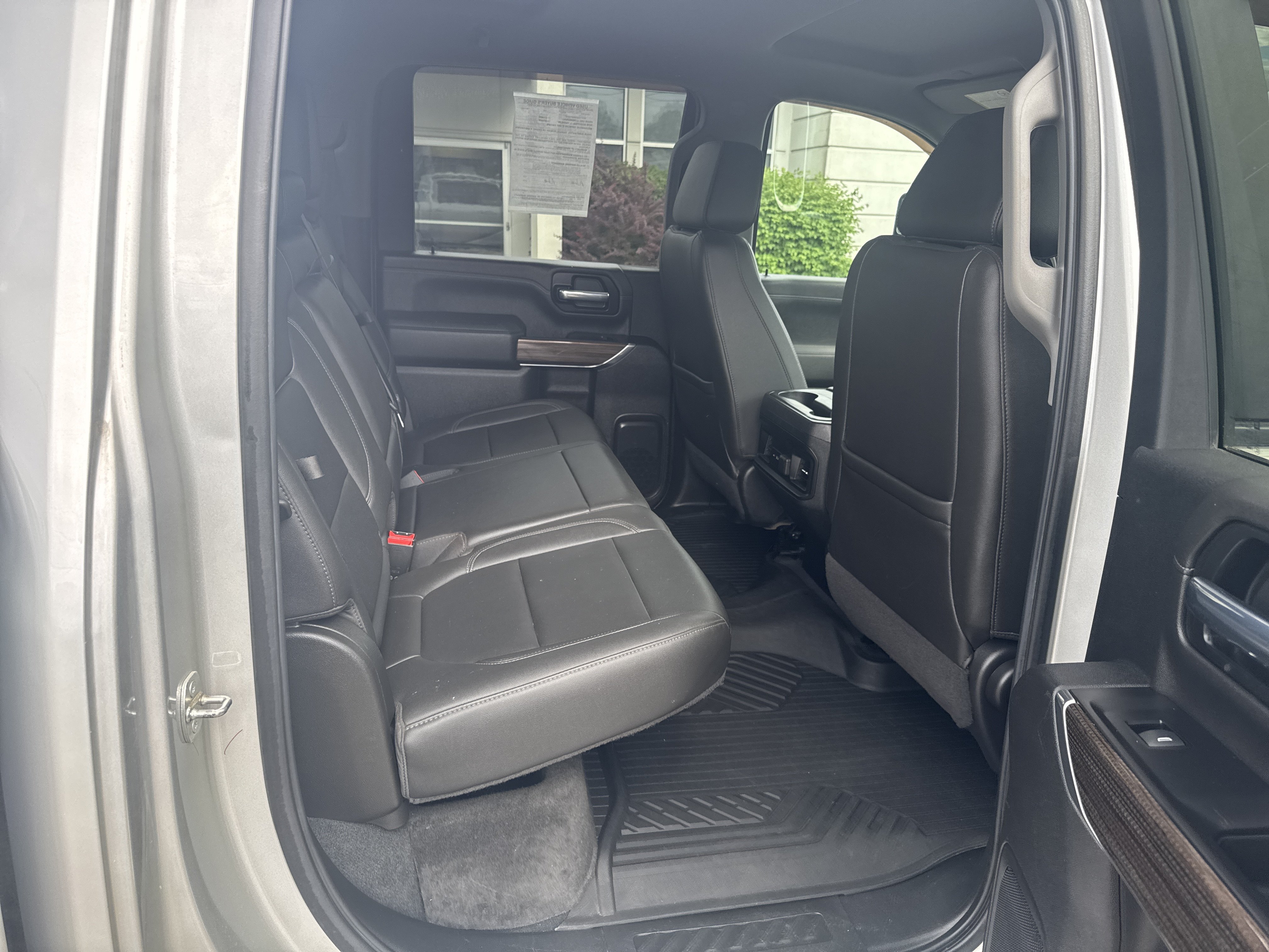 Used 2020 Silver Ice Metallic Chevrolet LT image 12