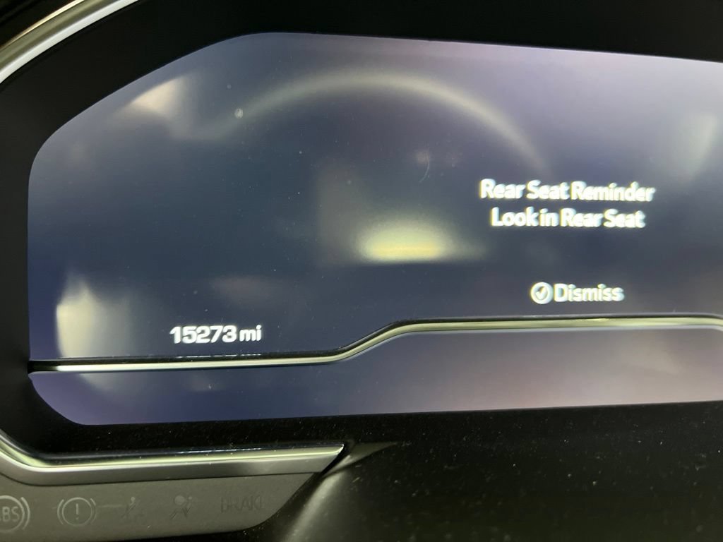 Used 2024 Summit White GMC Denali image 7