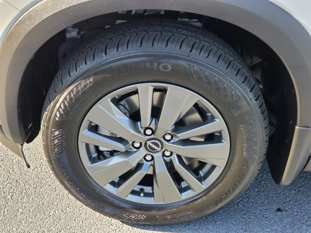 New 2026 Everest White Pearl TriCoat Nissan SV image 14