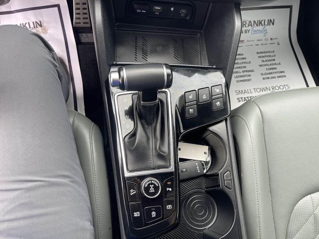 Used 2024 Green Kia X-Pro Prestige image 24