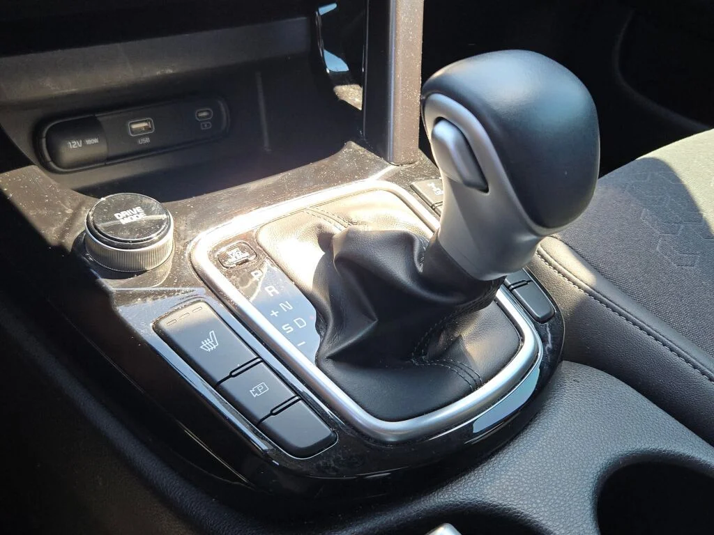 Used 2024 Black Kia S image 22