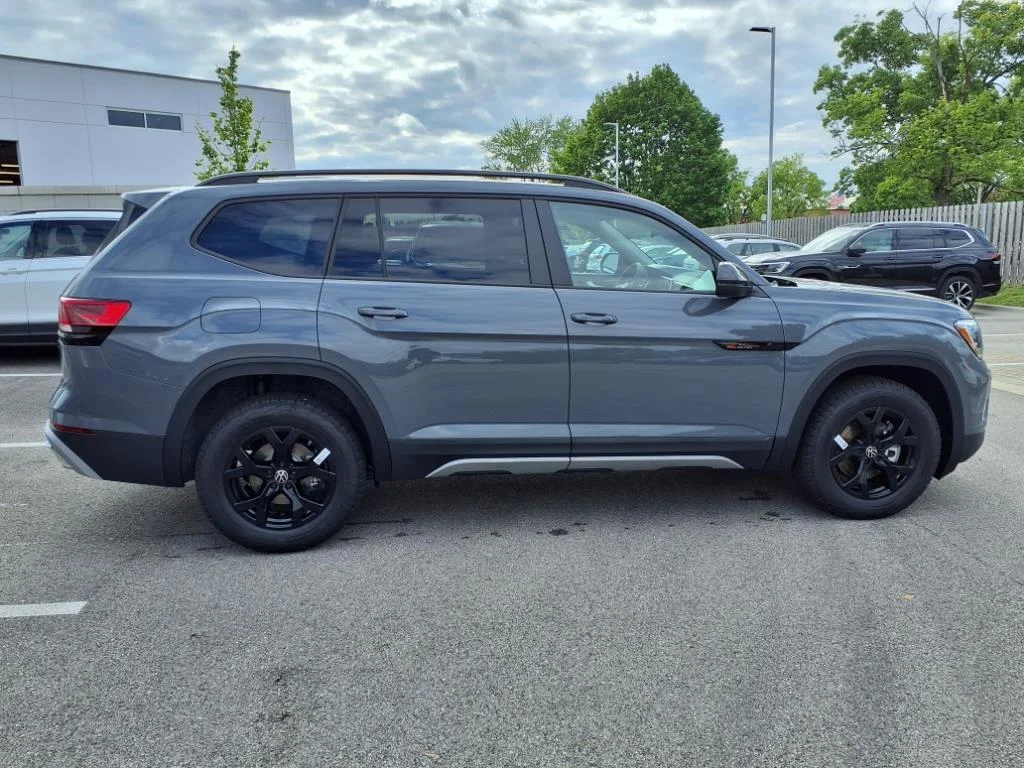 2025 Volkswagen Atlas Atlas Peak Edition - Photo 8