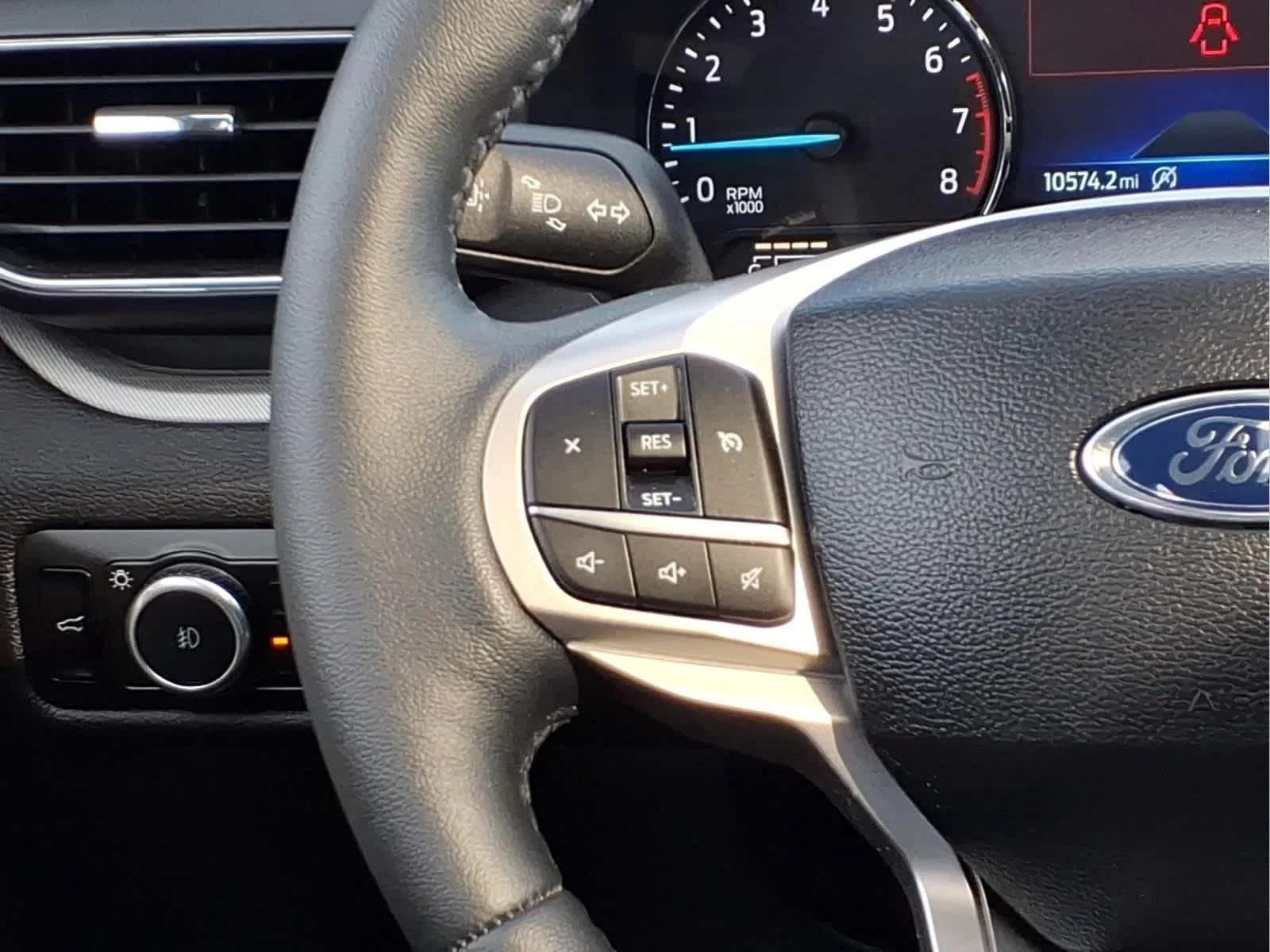 Used 2024 Star White Ford XLT image 22