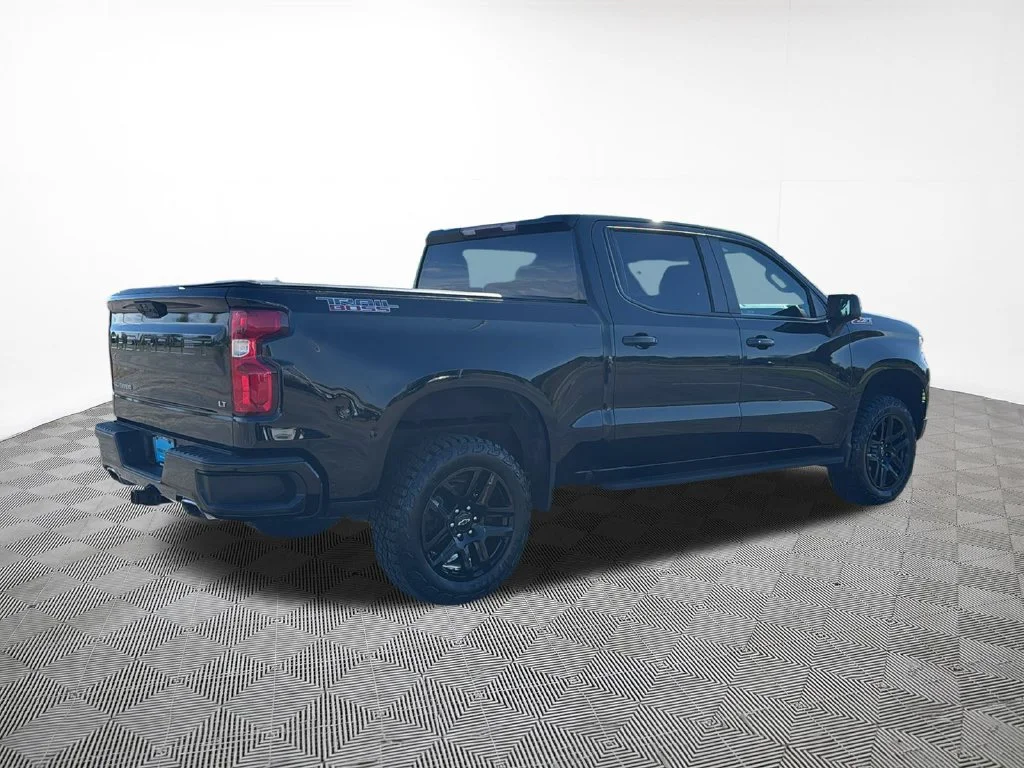 Used 2022 BLACK Chevrolet LT Trail Boss image 9