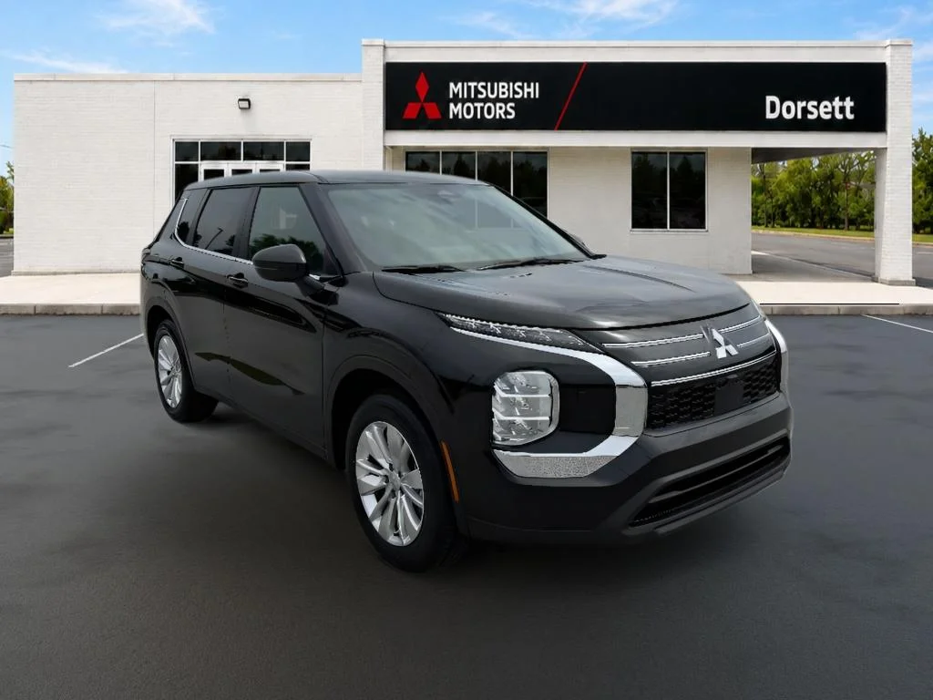 New 2026 Labrador Black Pearl Mitsubishi ES image 4