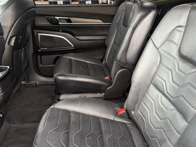 Used 2022 White Kia SX image 26