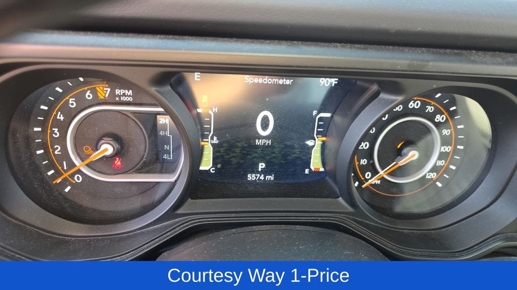 Used 2025 Green Jeep Rubicon image 13
