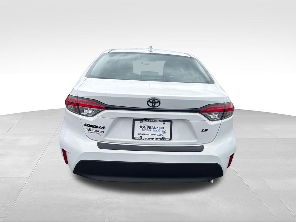 New 2026 White Toyota LE image 4