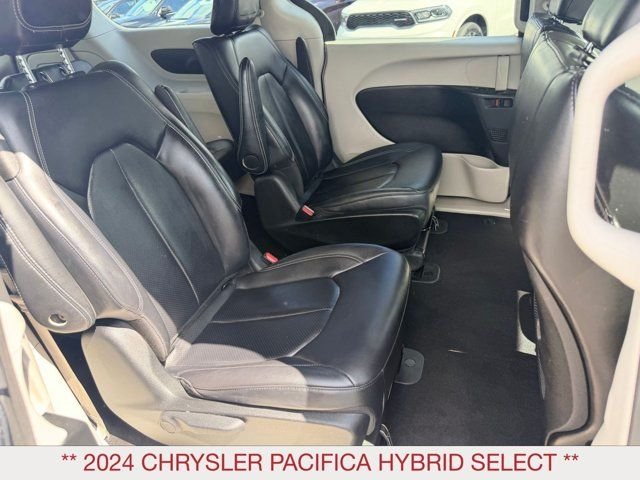 Used 2024 Black Chrysler Select image 10