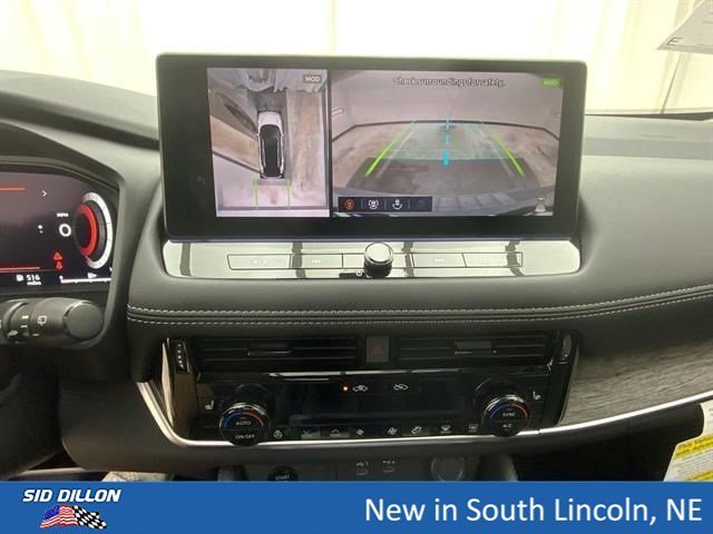 New 2026 Boulder Gray Pearl/Super Black Nissan Platinum image 10