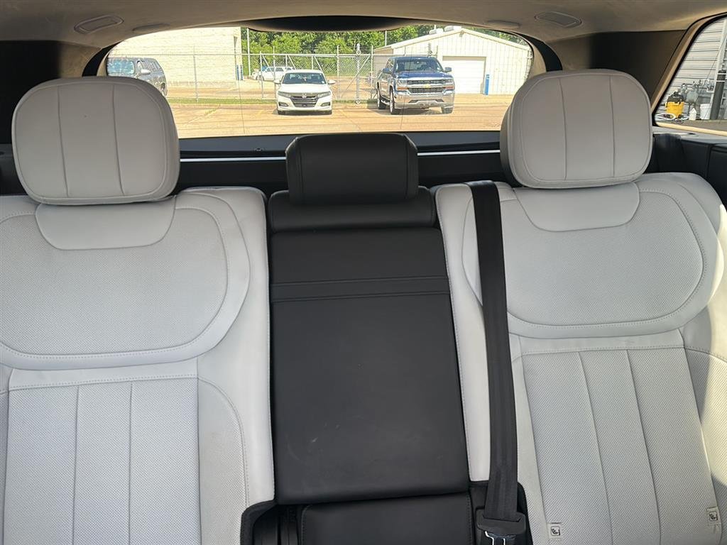 Used 2023 Varesine Blue Metallic Land Rover First Edition image 13