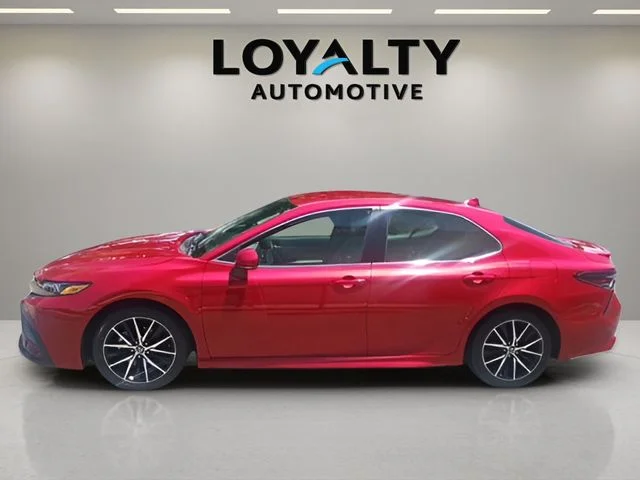 Used 2023 Red Toyota SE image 3