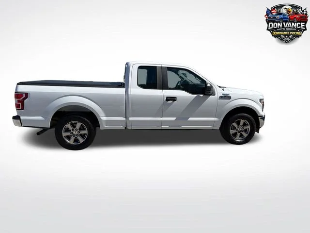 Used 2018 White Ford XL image 6