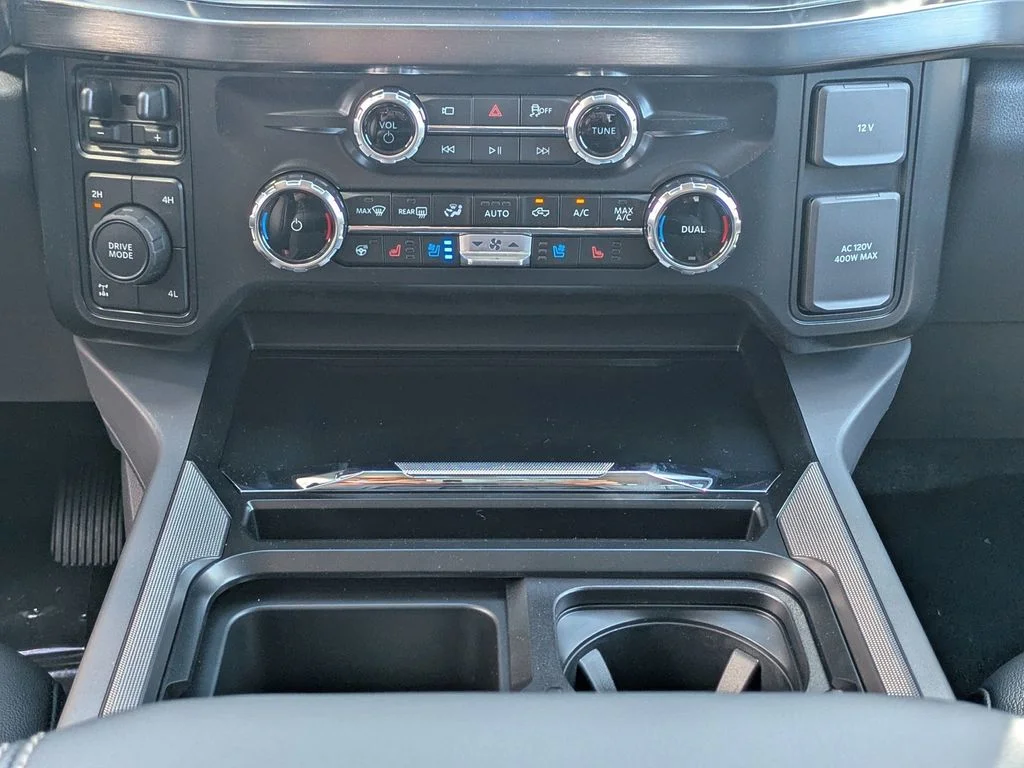 New 2026 Carbonized Gray Metallic Ford Lariat image 19