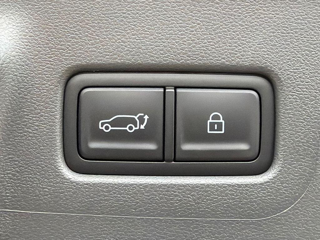 2026 Hyundai Santa Fe SE - Photo 19