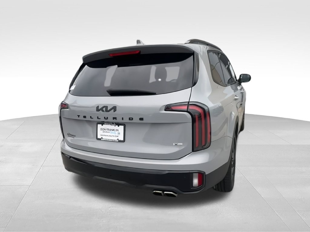 Used 2024 Gray Kia EX X-Line image 7