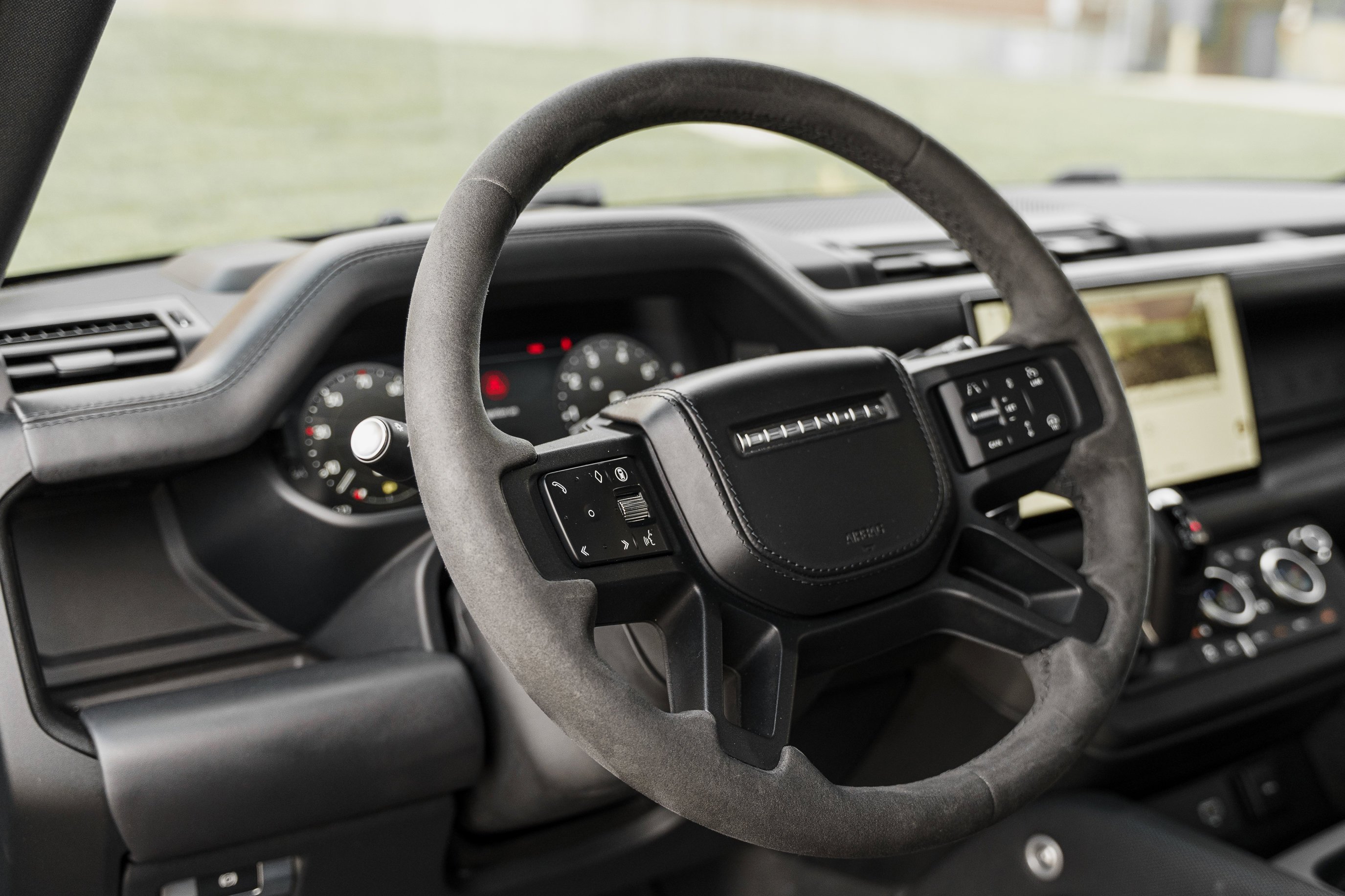 Used 2024 Carpathian Grey Premium Metallic Land Rover Carpathian Edition image 10