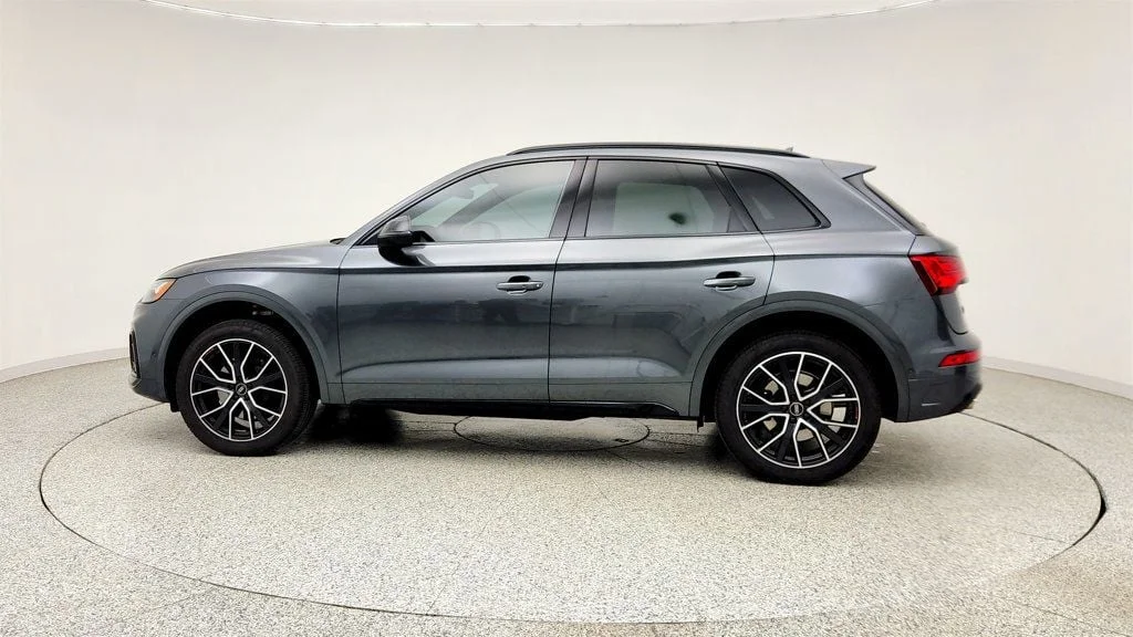 Used 2022 Daytona Gray Pearl Effect Audi Prestige 3.0 TFSI quattro w/ Sport Exhaust Tips, Black Optic Pkg image 8