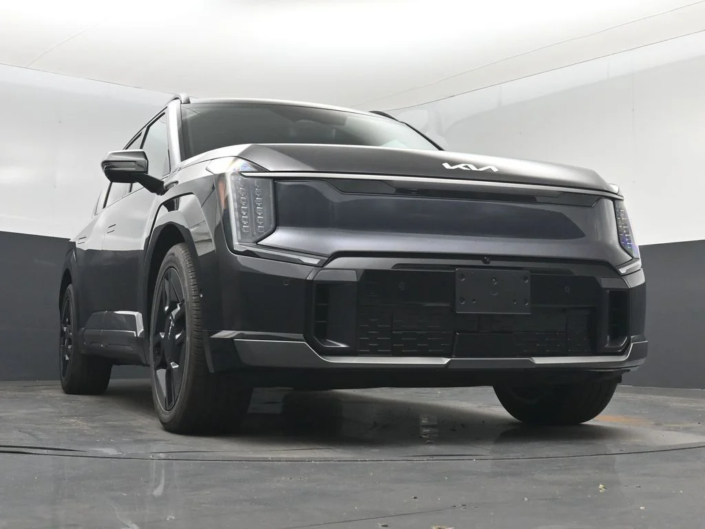 Certified Used 2024 Gray Kia GT-Line image 32