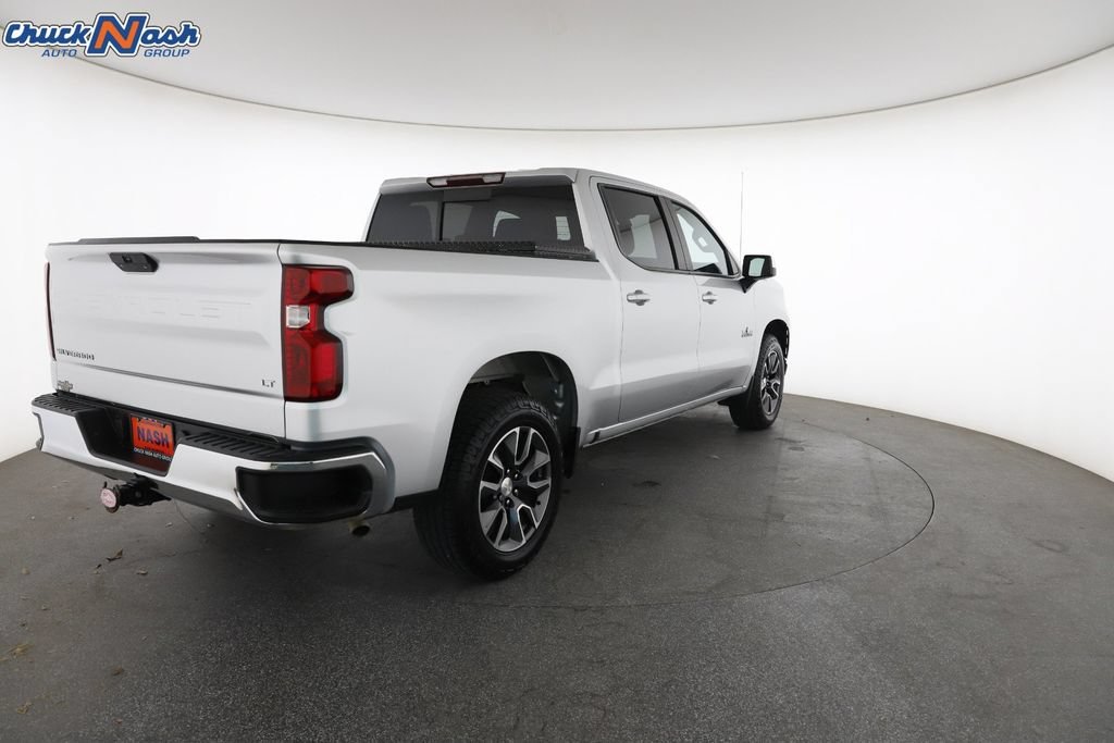 Used 2021 SILVER ICE METALLIC Chevrolet LT image 12