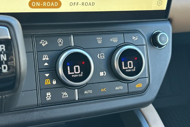 New 2026 Woolstone Green Land Rover S image 20