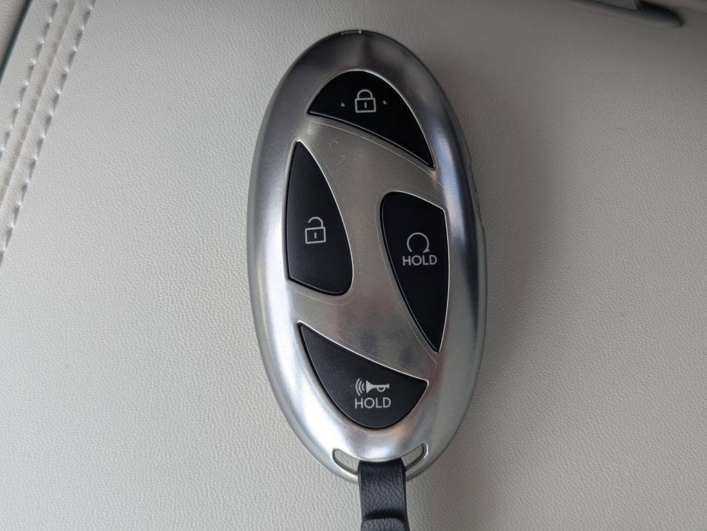 New 2026 White Hyundai SE FWD image 28