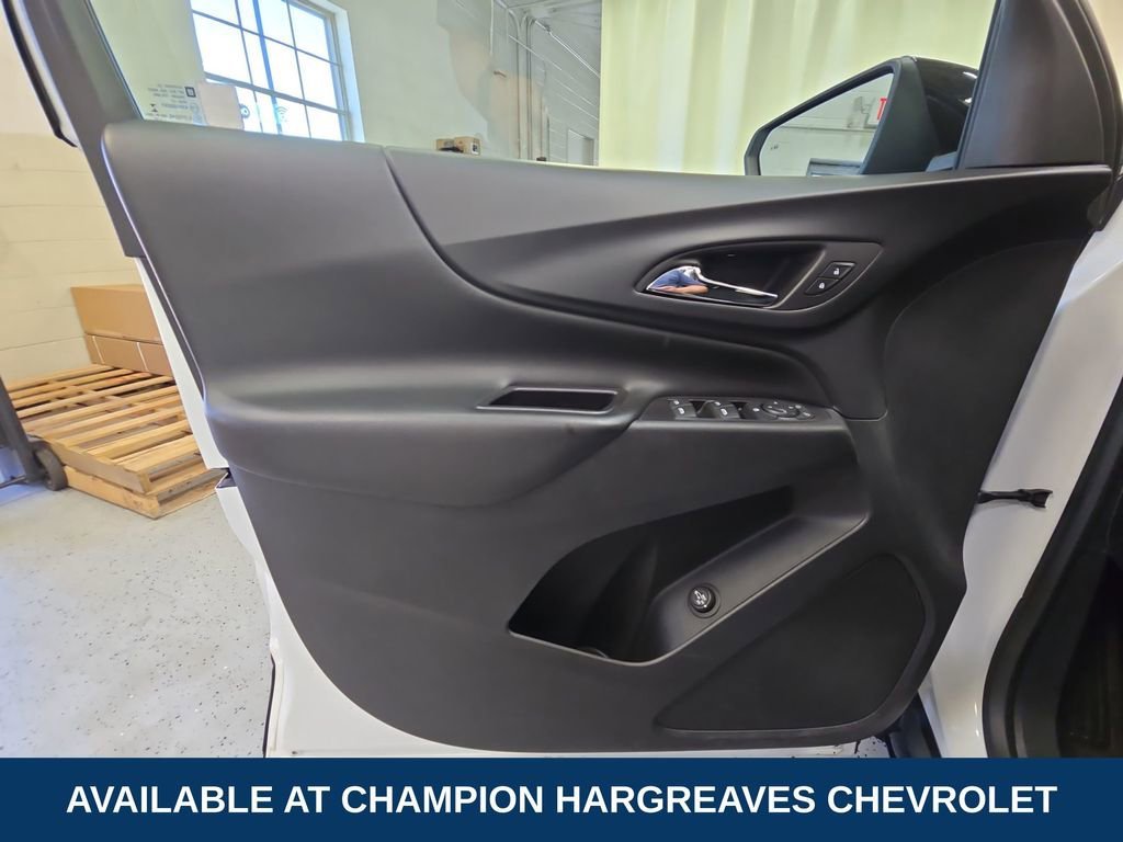 Used 2019 SUMMIT WHITE Chevrolet LT image 30