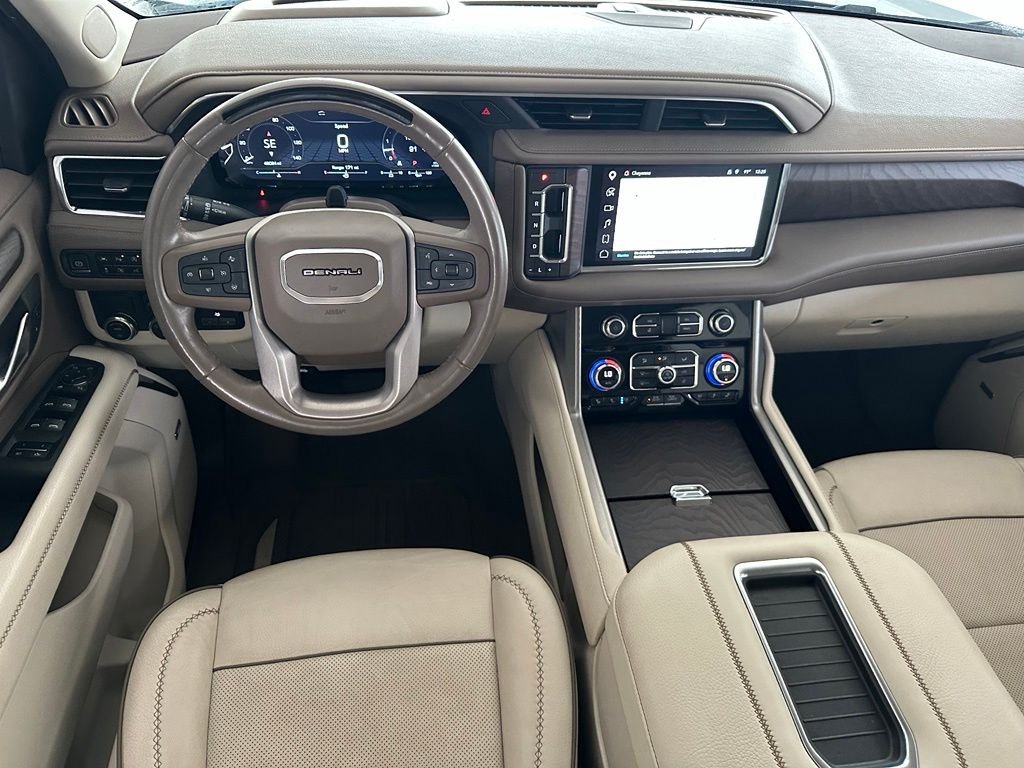 Used 2023 Silver GMC Denali image 17