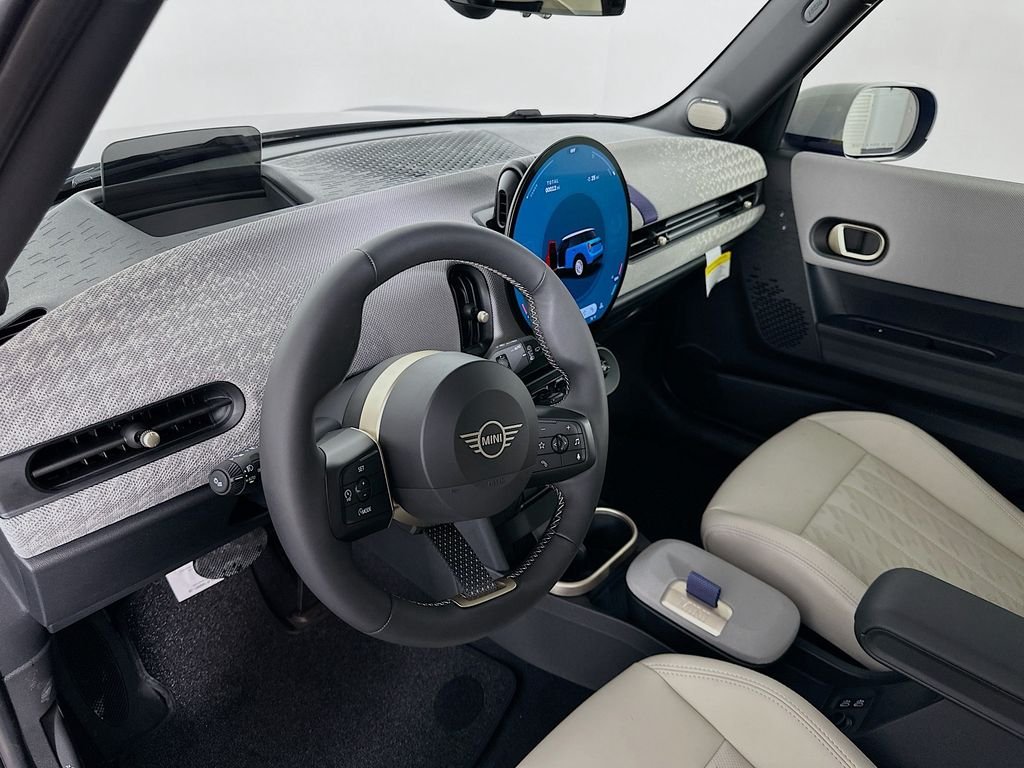 Certified Used 2025 Blue MINI Signature Plus image 9