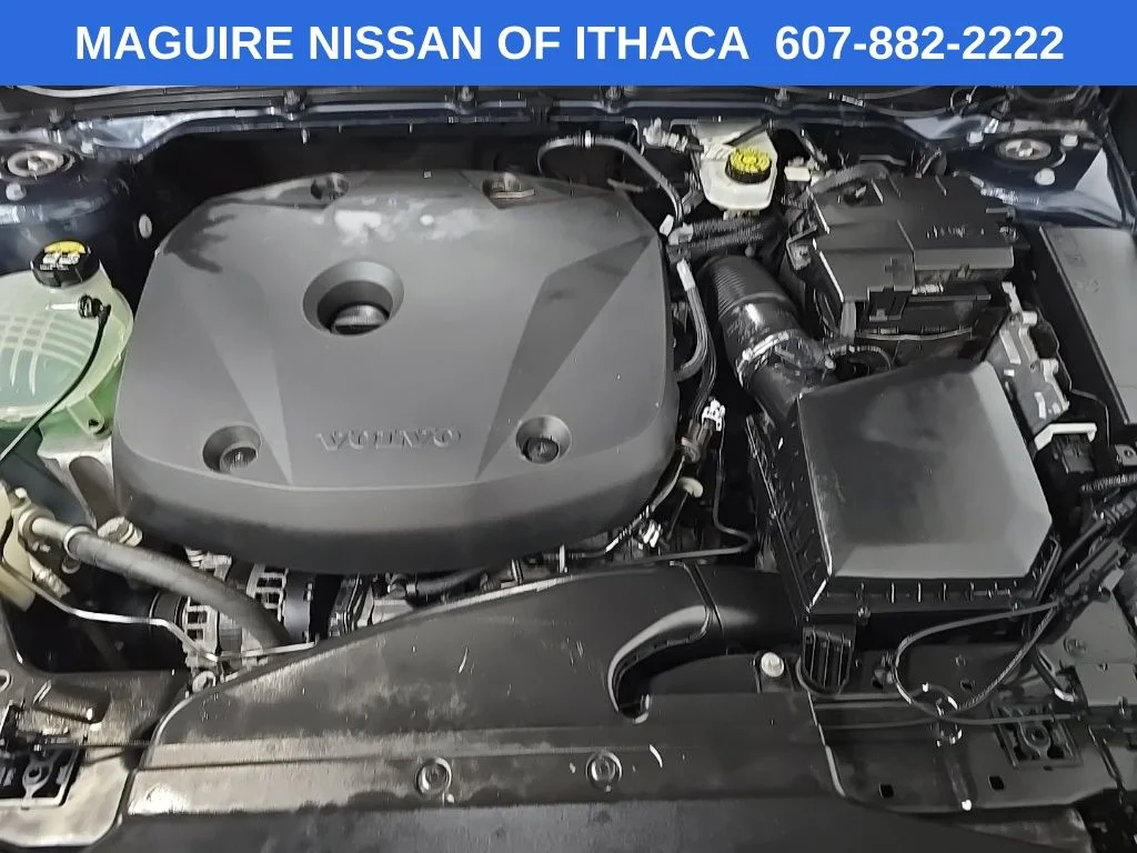 Used 2021 Blue Volvo T5 Inscription image 13