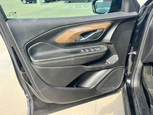 Used 2021 Black GMC SLE image 11