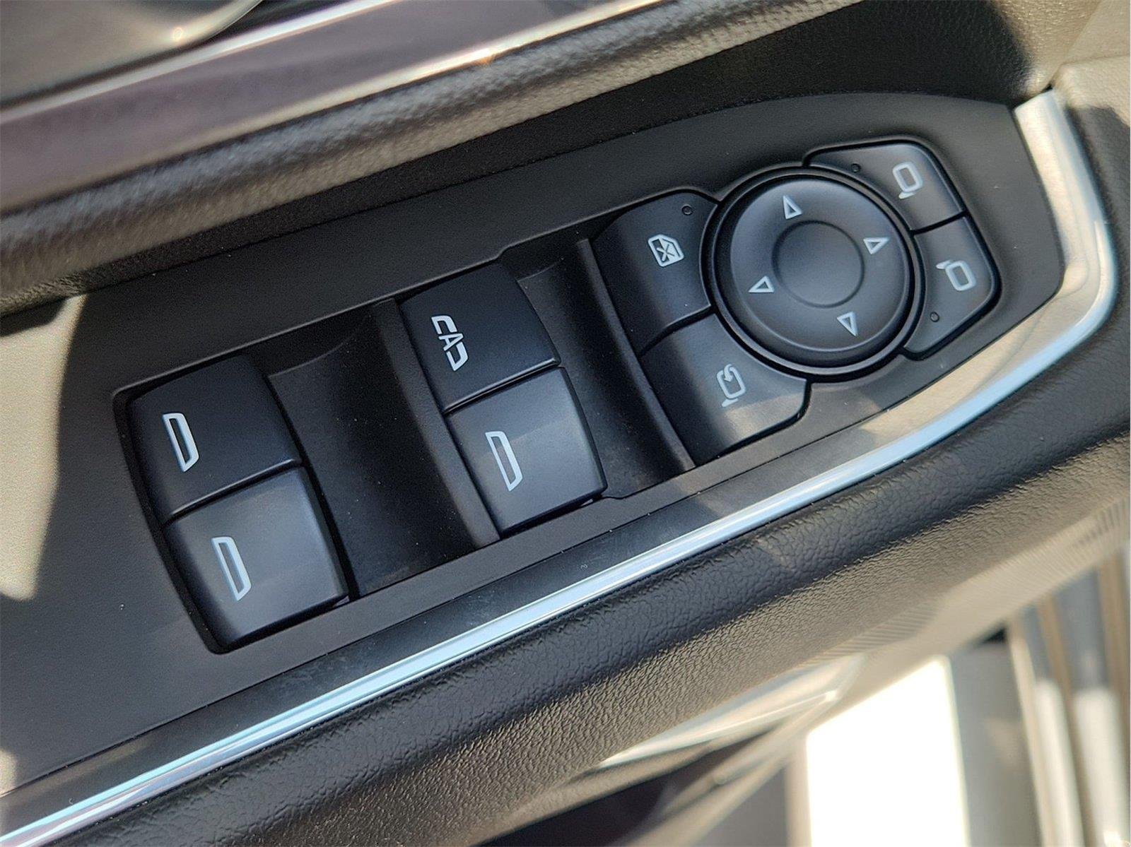 2025 Chevrolet Silverado 2500 HD photo 23 of 33