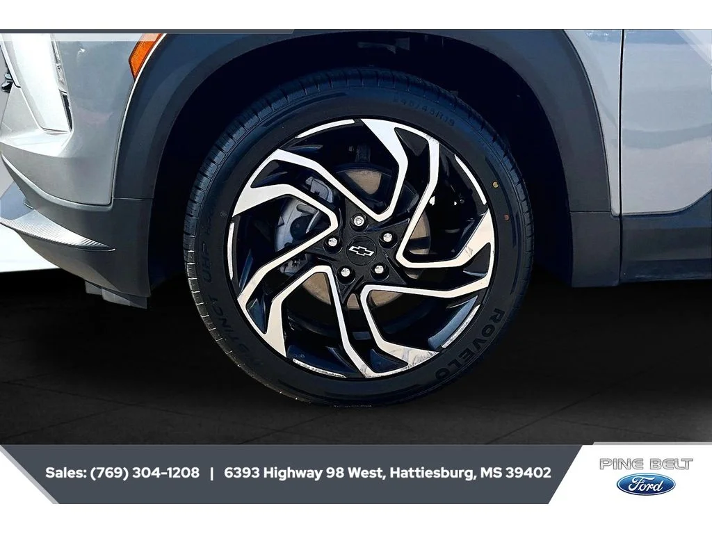 Used 2024 Sterling Gray Metallic Chevrolet RS image 8