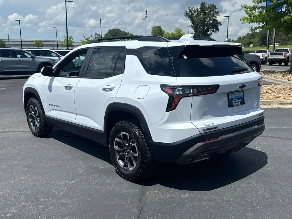 New 2027 Polar White Tricoat Chevrolet ACTIV image 3