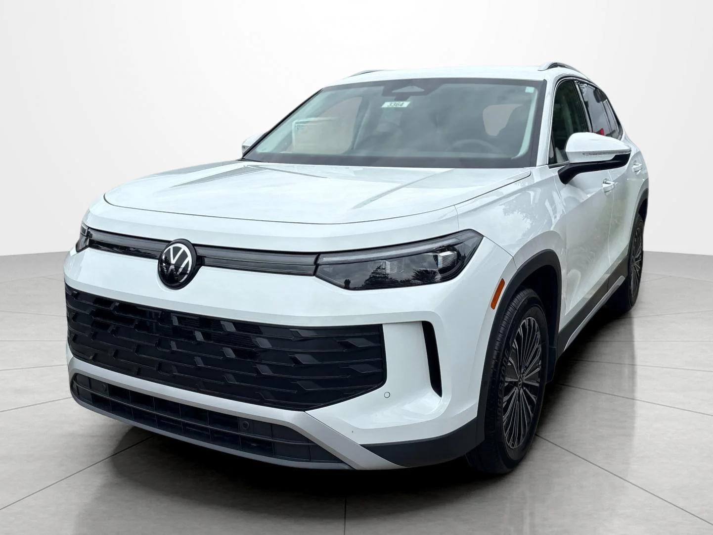 New 2026 Pure White Volkswagen S image 1