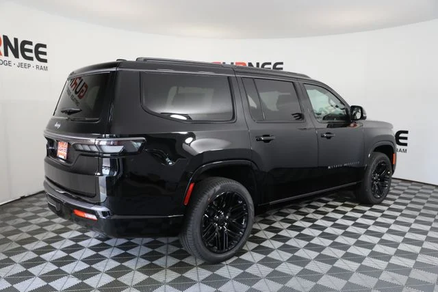 New 2026 High Gloss Black Exterior Paint Jeep Limited Reserve image 36