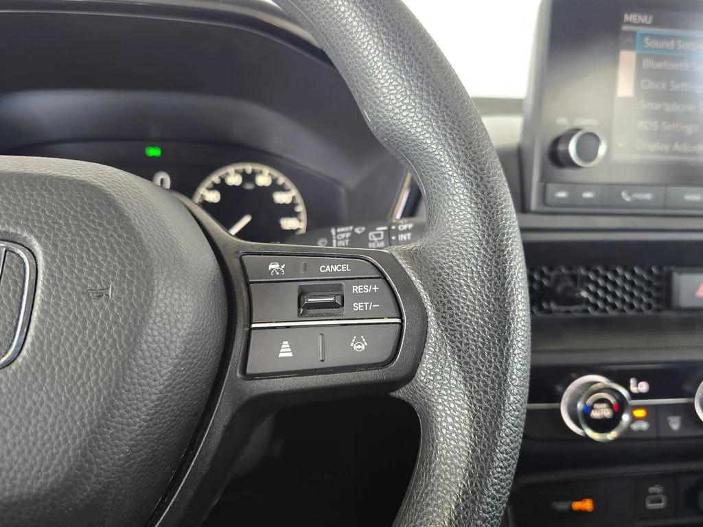 Used 2025  Honda LX image 13