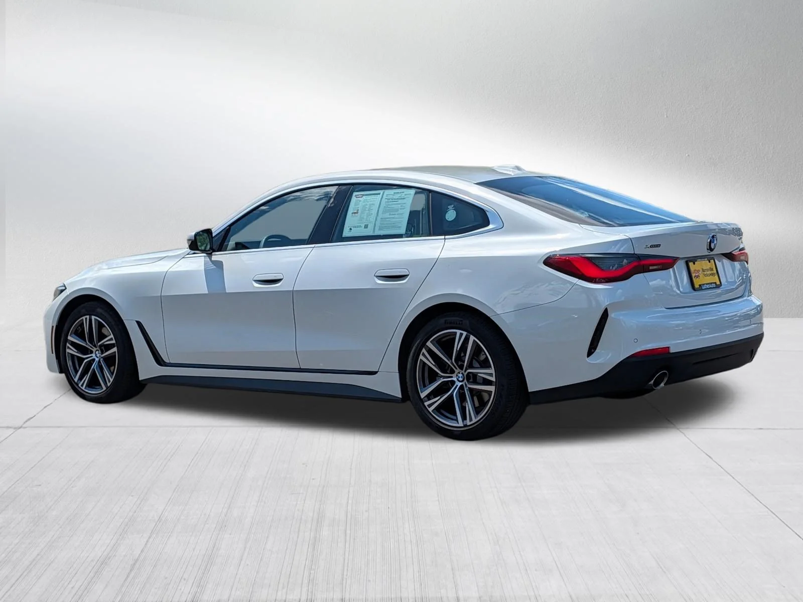 Used 2026 Mineral White Metallic BMW 430i xDrive image 5