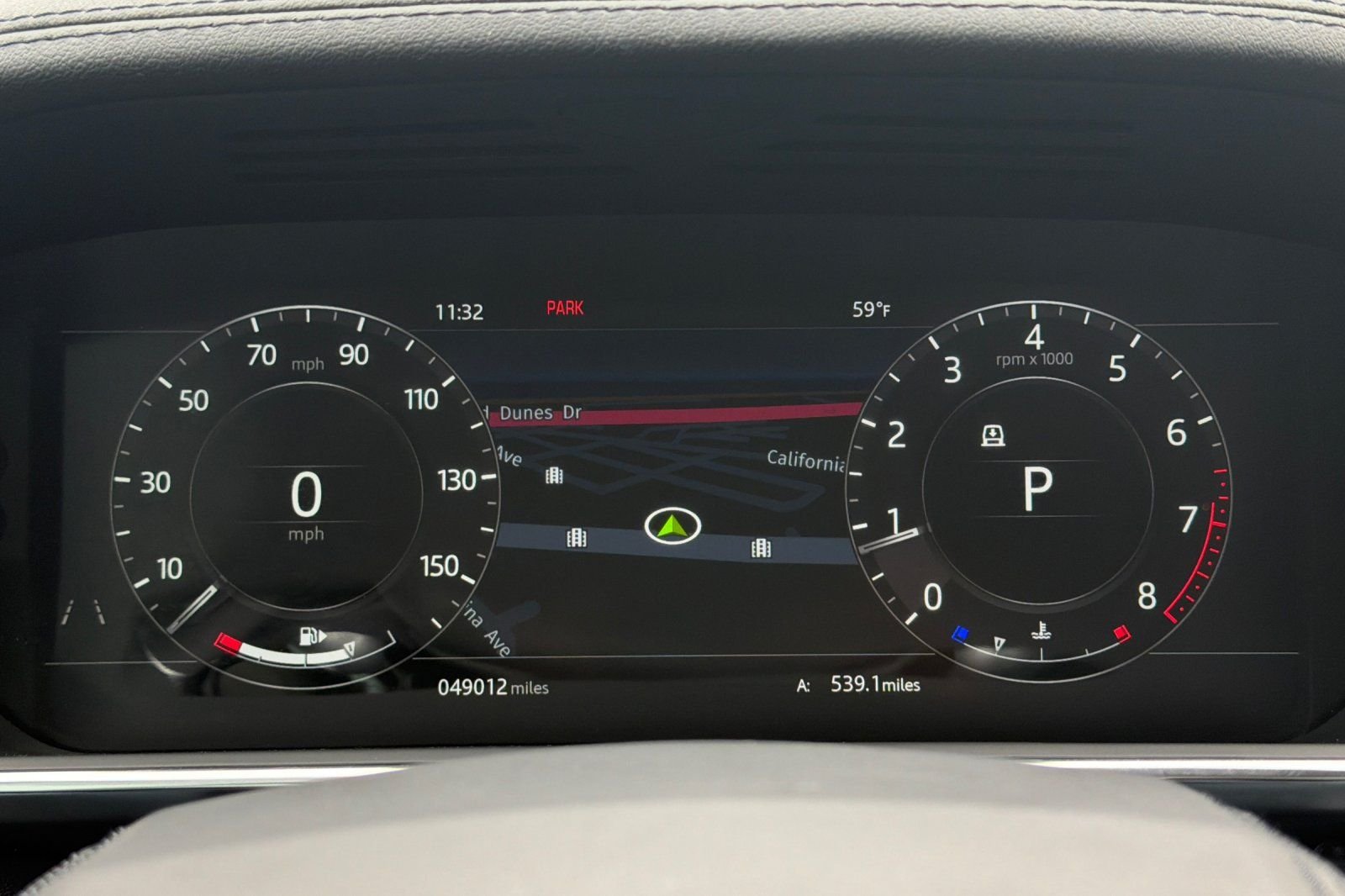 Used 2020  Land Rover SWB image 32
