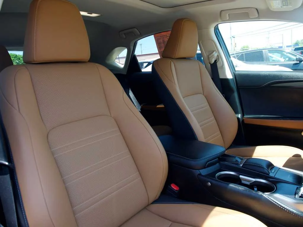 2021 Lexus NX 300 - Photo 35