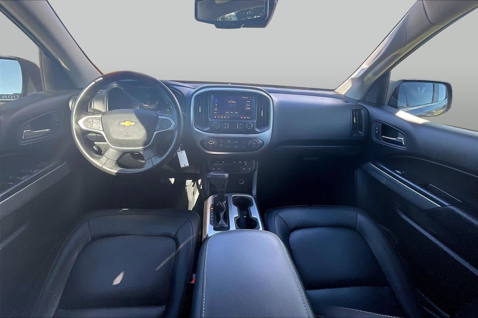 Used 2020 Pacific Blue Metallic Chevrolet 2WD LT image 15