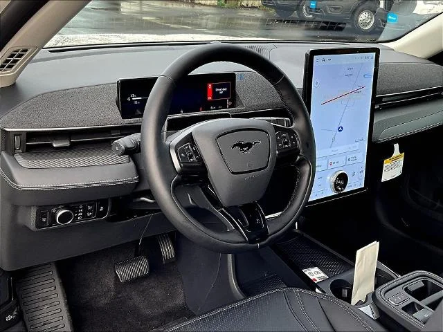 2025 Ford Mustang Mach-E Premium - Photo 20