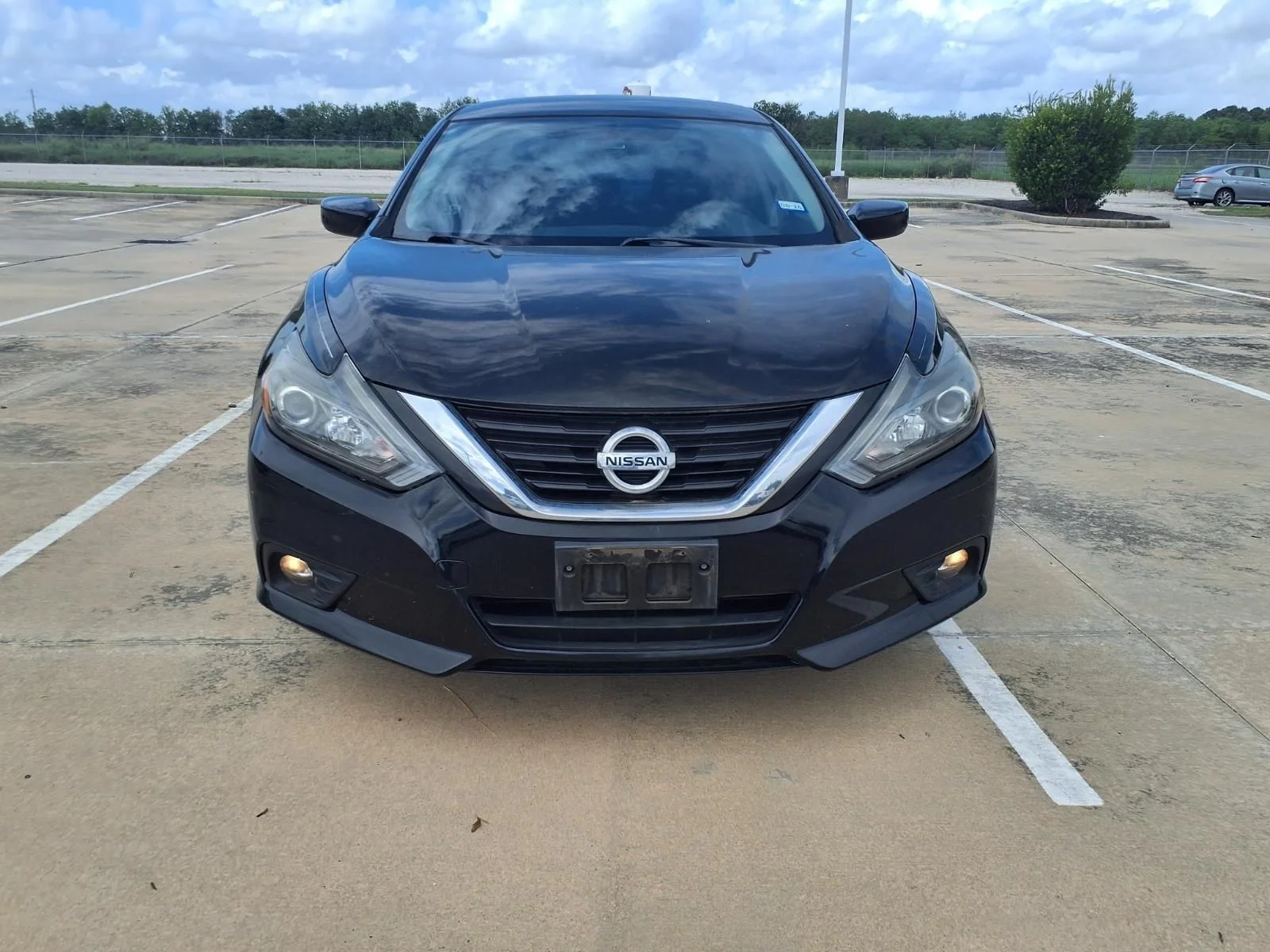 Used 2018 Black Nissan 2.5 SR image 5