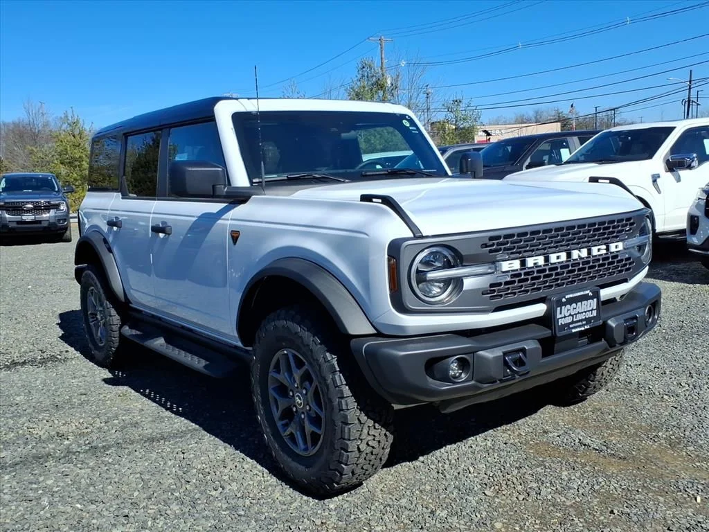 2025 Ford Bronco Badlands 4x4's photo